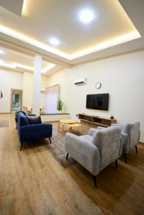 Green House Hotel and Apartments